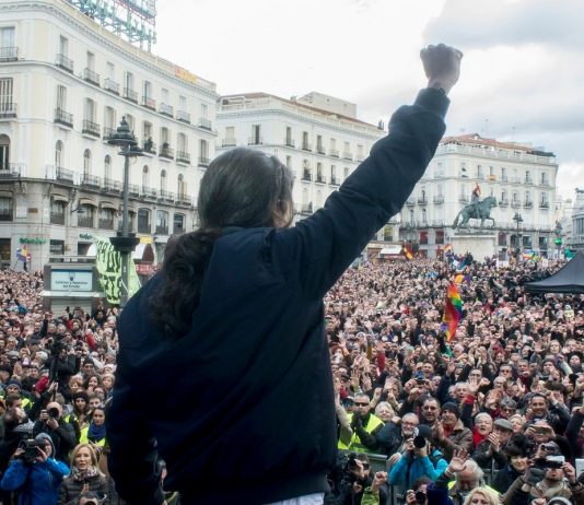Podemos amenaza al Rey, Florentino Pérez y Ana Rosa Quintana con acosarles delante de sus casas