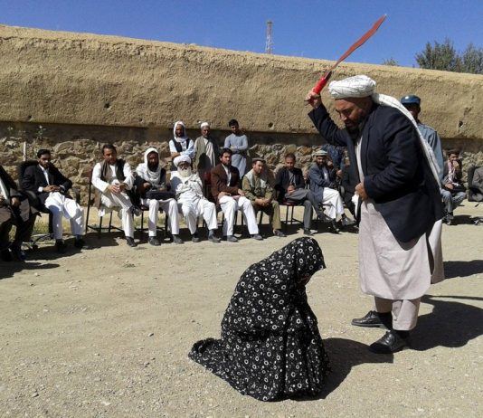 La justicia de Irán protege a un hombre que degolló a su hija por “defender el honor islámico”