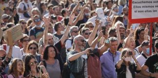 Ingresado el primer enfermo de COVID-19 proveniente de la manifestación sin mascarillas