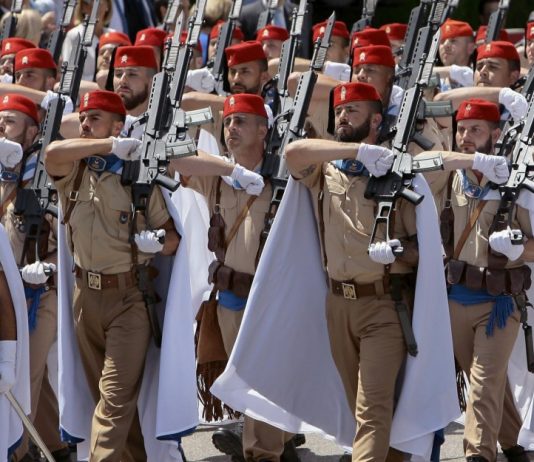 Vox pide inversiones en el Ejército ante un posible ataque militar Marroquí