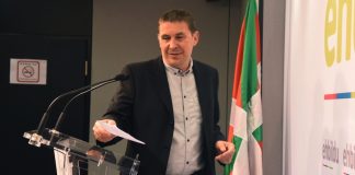 PNV, Bildu y Podemos pactan para aislar a la diputada de VOX