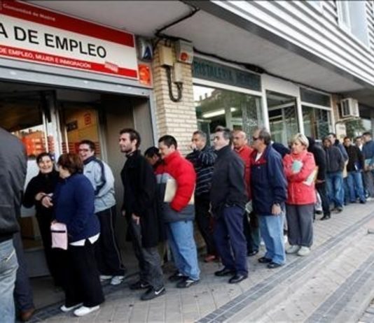 El Gobierno bajará las pensiones hasta quedar en meras ayudas asistenciales en los próximos años