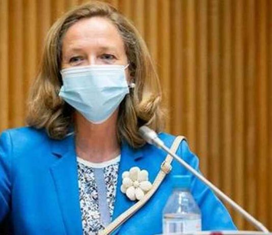 Analistas informan que la caída del PIB será mucho mayor a la estimada por el gobierno