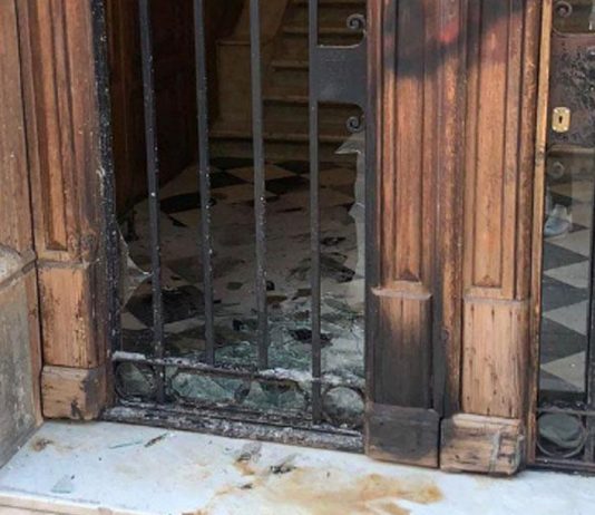 La sede de la organización independentista, Òmnium Cultural, ha sido atacada durante la Diada