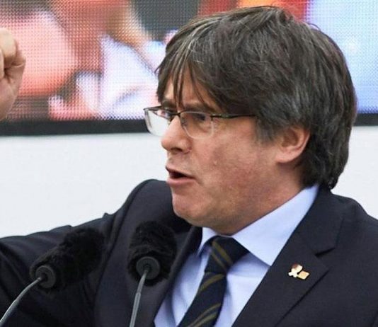 El Tribunal Constitucional mantiene la orden de detención contra Puigdemont